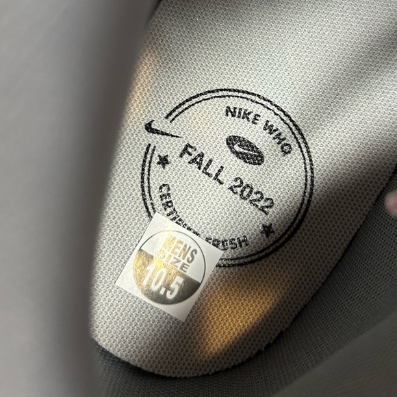 Nike Dunk High Shoes - Picture 5 of 9